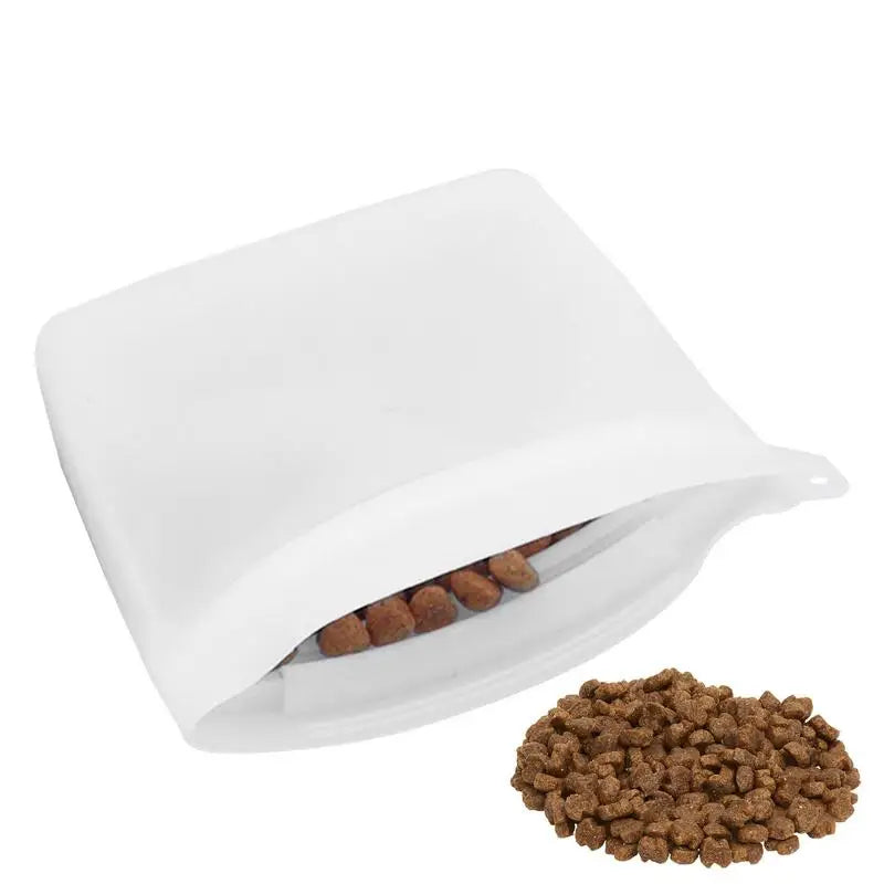 Silicone Dog Treat Pouch With Easy Closure Outside Training