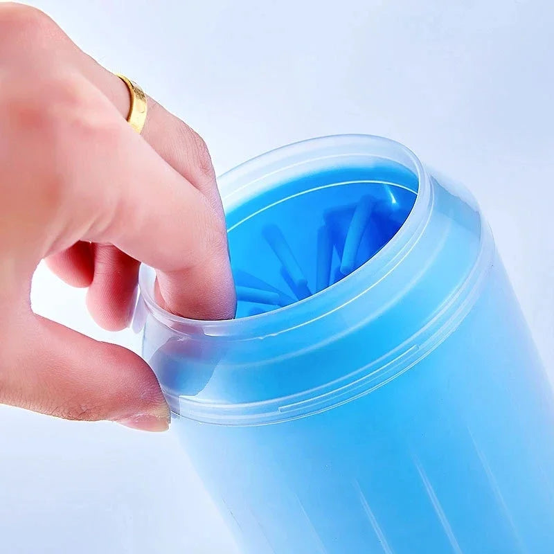 Clean-Paws Cup—Quick Mud & Dirt Remover