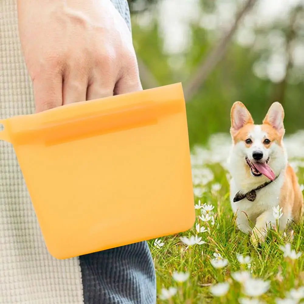 Silicone Dog Treat Pouch With Easy Closure Outside Training