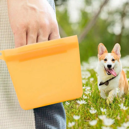 Silicone Dog Treat Pouch With Easy Closure Outside Training