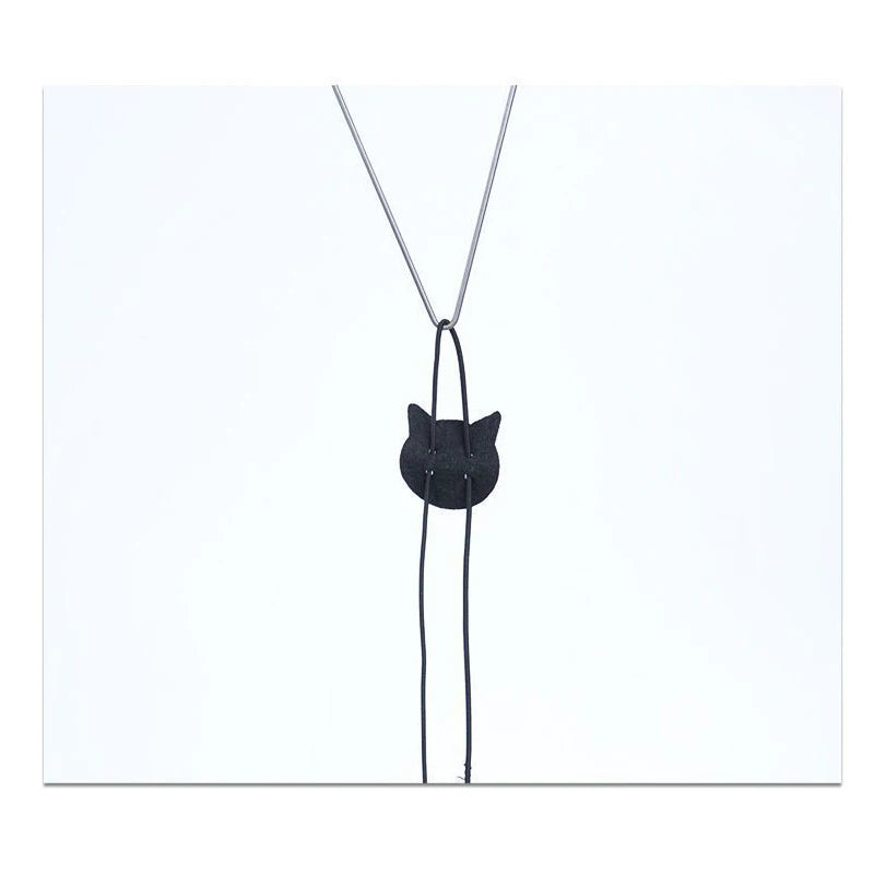 Doorframe hanging cat teaser toy